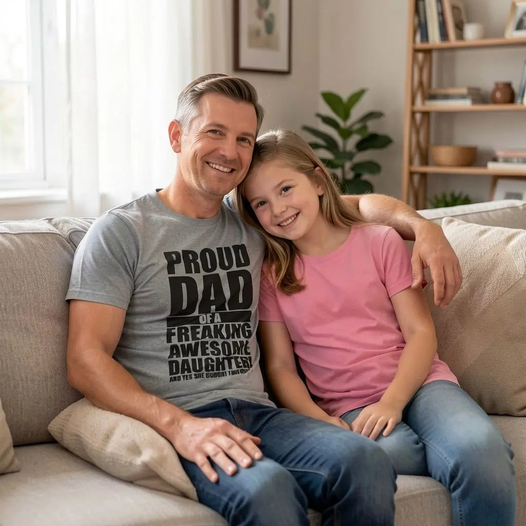 Mens Proud Dad Of A Freaking Awesome Daughter T shirt Funny Fathers Day Tee Mens Funny T Shirts Cool Vintage Fashion T-Shirt Gift Classic Menswear Dad Joke Apparel for Men Funny Daughter Short Sleeve Novelty Light Grey